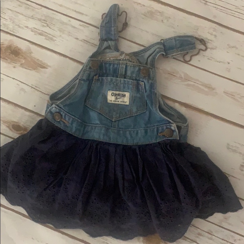 4/$20 • Osh Kosh bibs dress! 🌼🌸